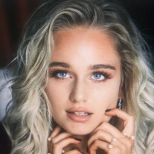 Meet your Posher, Howard